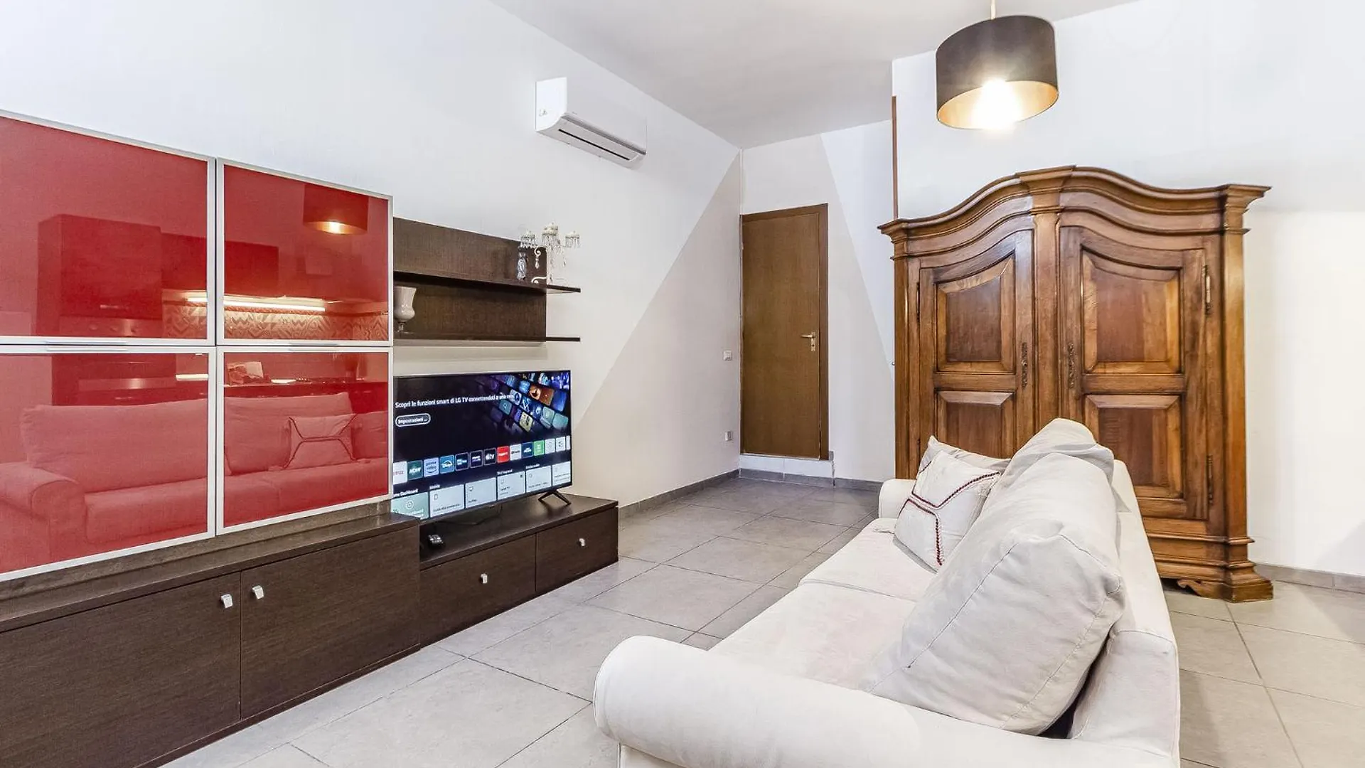 Exclusive Santa Chiara Apartment Sassari Italy