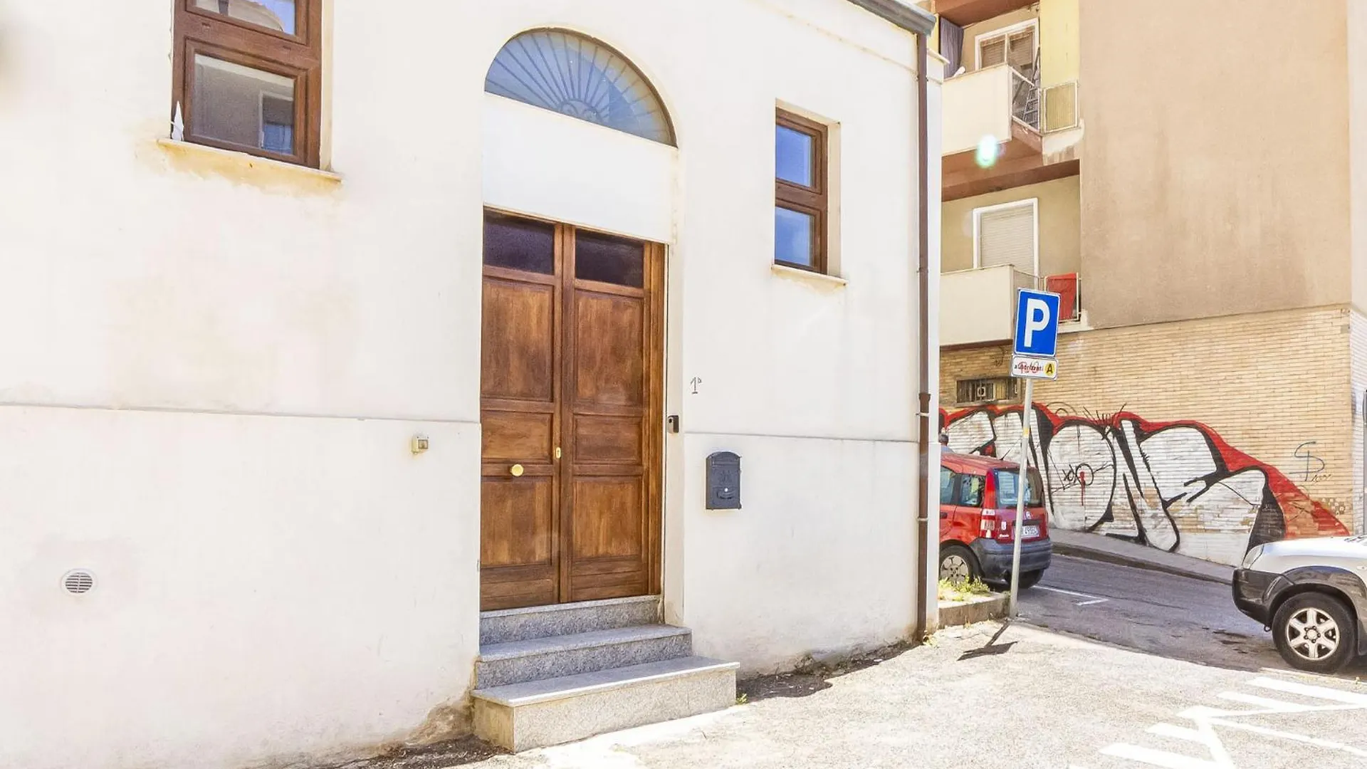 Exclusive Santa Chiara Apartment Sassari Italy